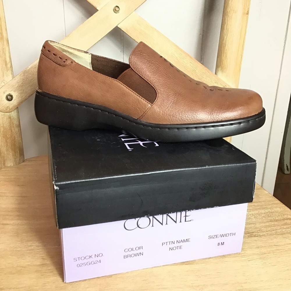 Connie Womens Brown Note Leather Slip-on Comfort Loafer Size 8
